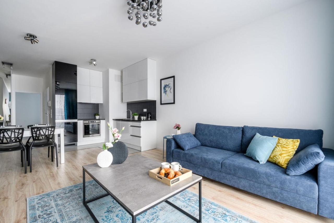 P&O Serviced Apartments Woronicza Varsó Szoba fotó